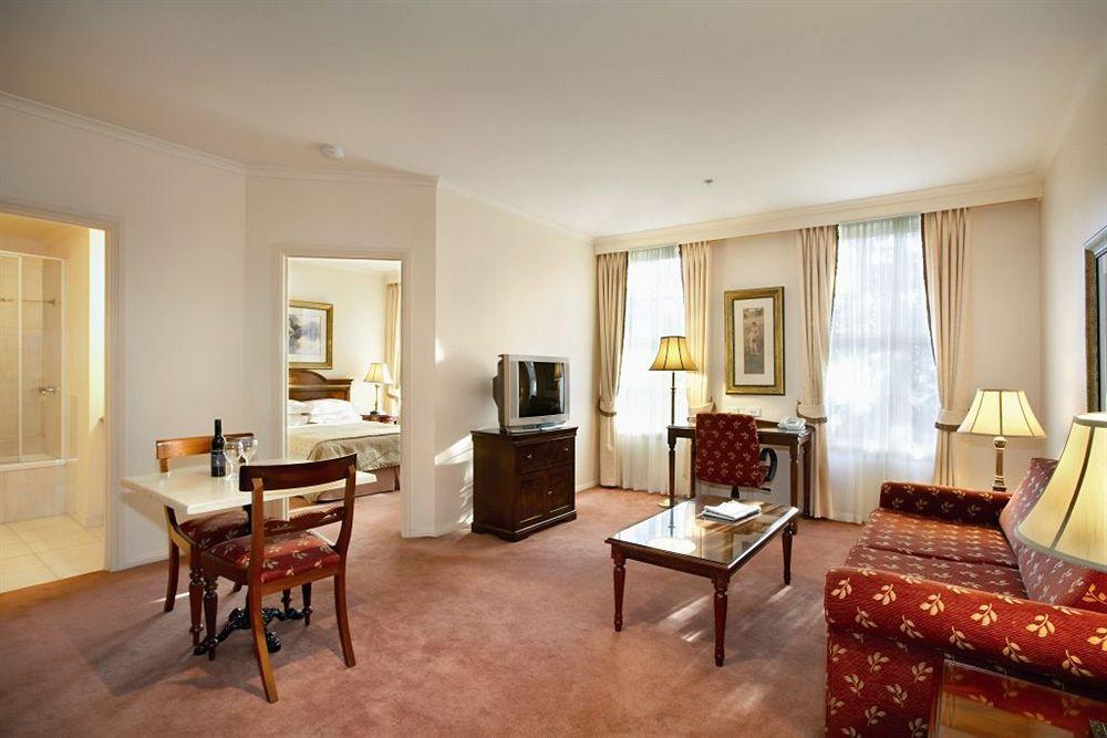 Canterbury International Hotel Forest Hill Exteriér fotografie