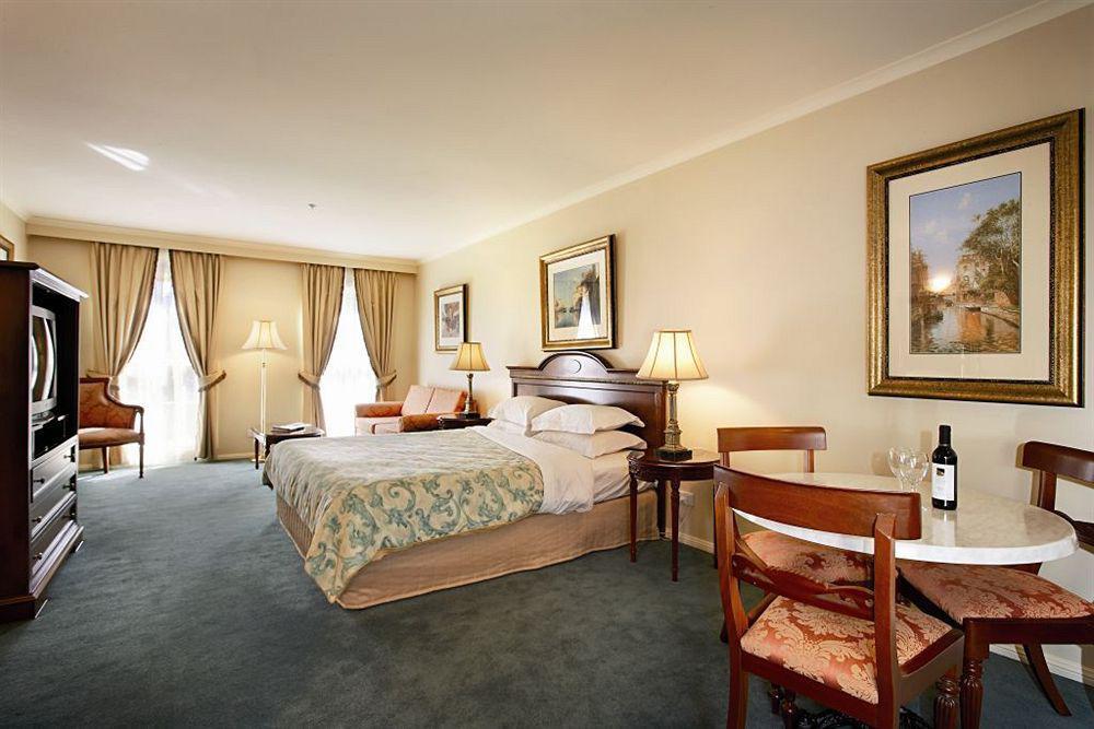 Canterbury International Hotel Forest Hill Exteriér fotografie